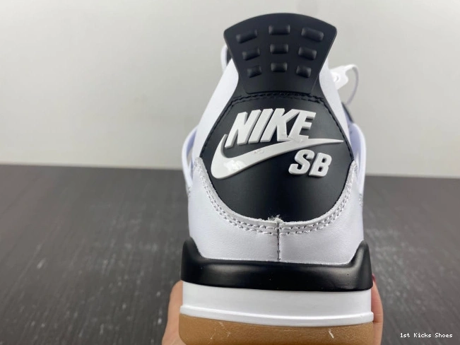 1st Kicks Jordan DR5415-100 4 Retro SB 0726